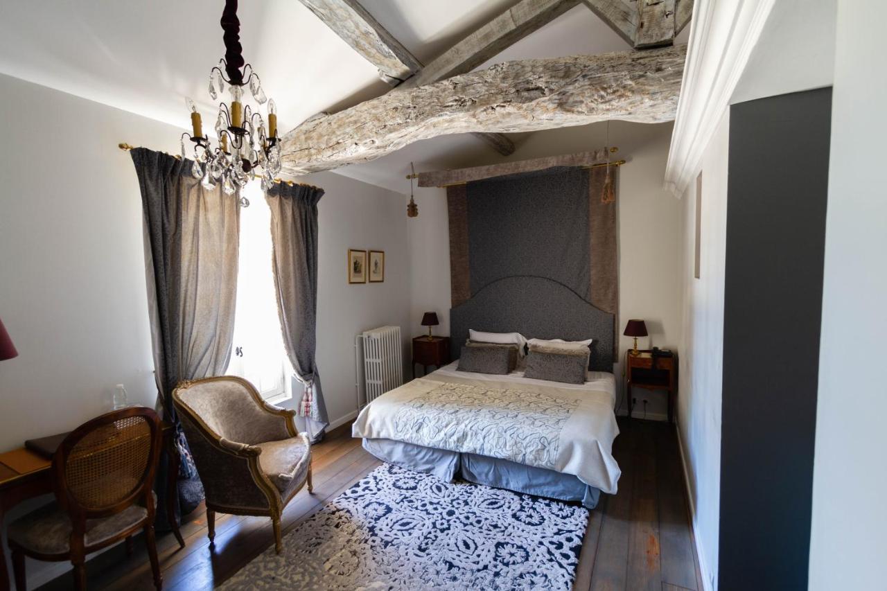 Chateau De Lantic Martillac Bagian luar foto