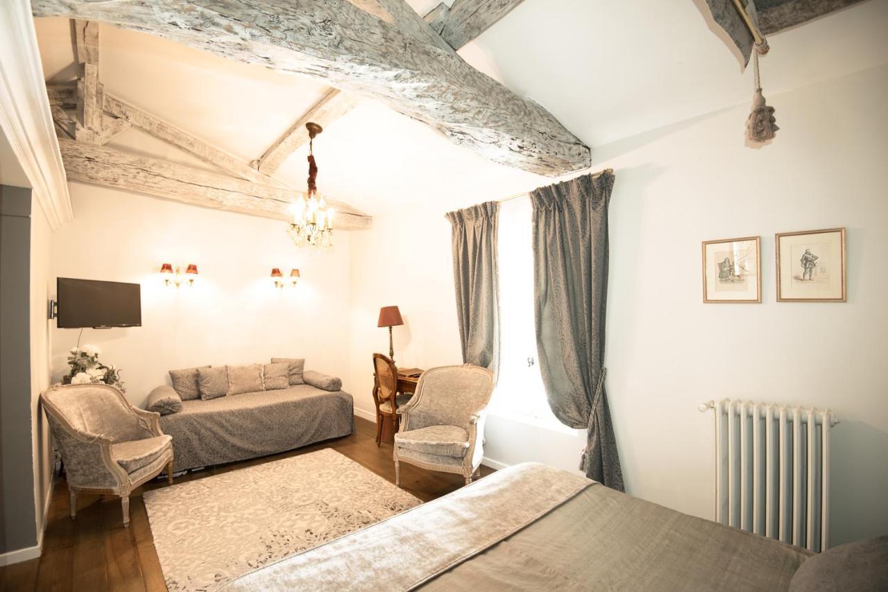Chateau De Lantic Martillac Bagian luar foto
