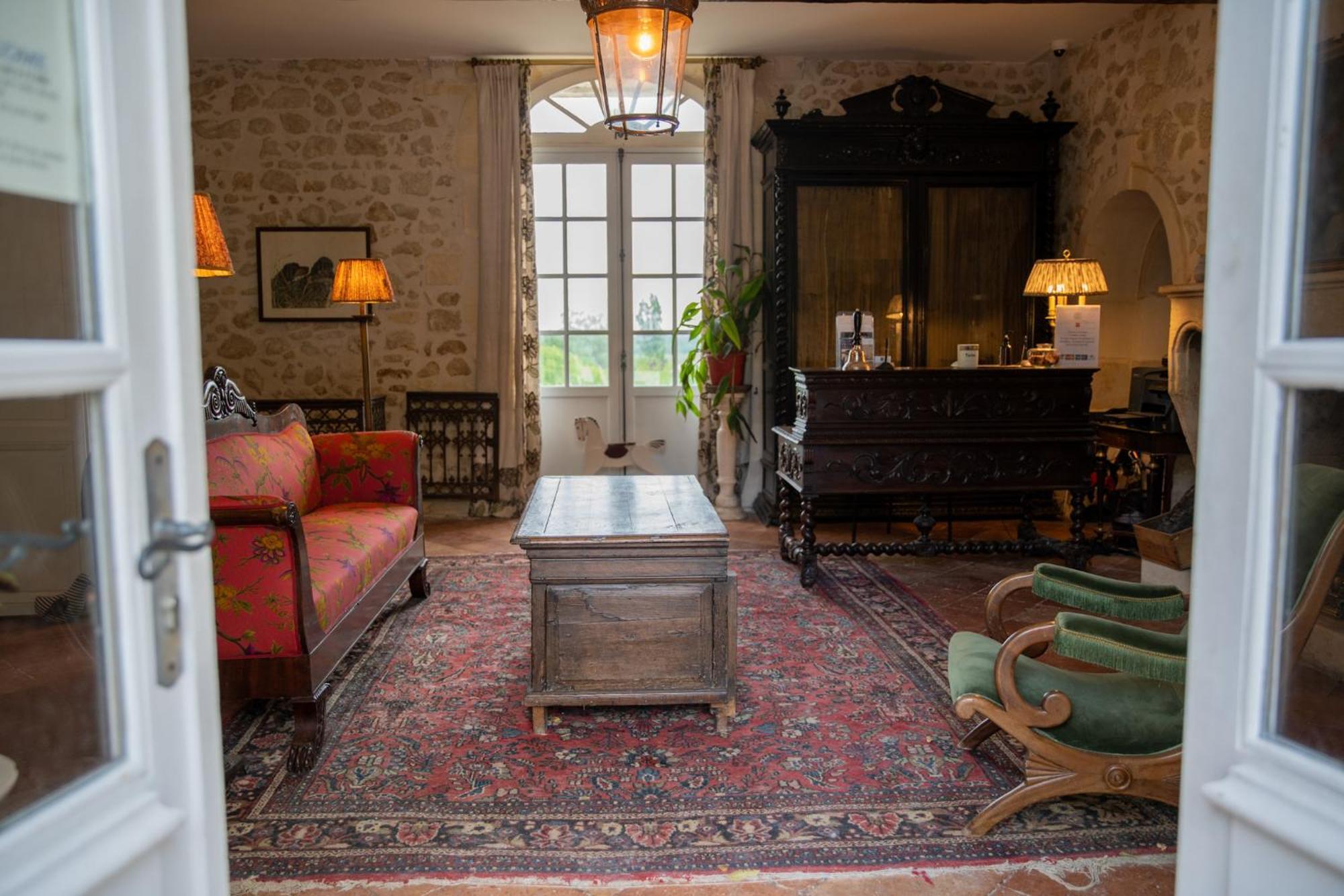 Chateau De Lantic Martillac Bagian luar foto